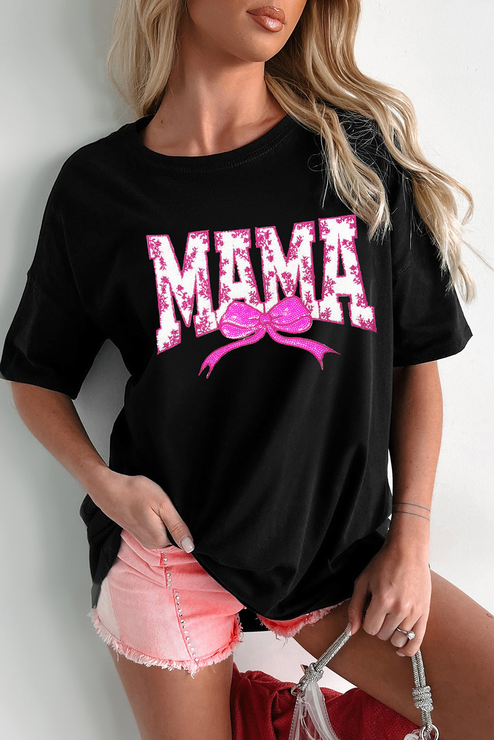 Floral MAMA Bow Graphic Tee – Black Cute Mom T-Shirt (S–3XL)