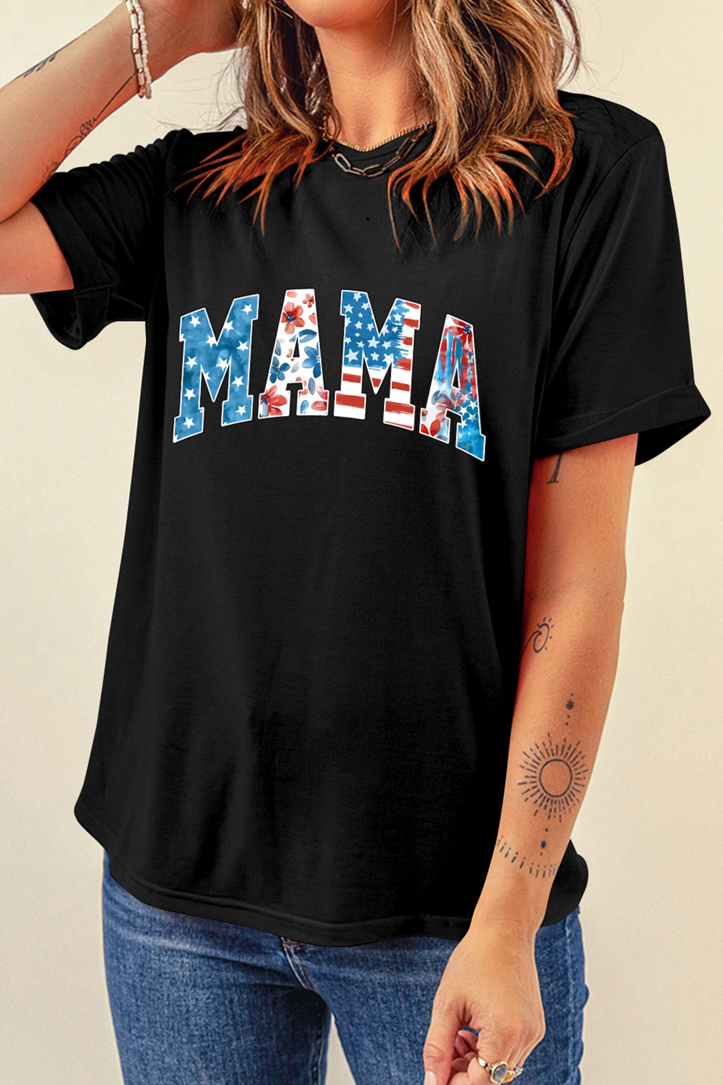 MAMA Patriotic Graphic Tee – Black Floral American Flag Shirt (S–3XL)